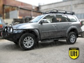    Mitsubishi Pajero Sport  2009